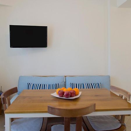 Santorini Med Homes - Sunday Apartment Mesaria Eksteriør billede