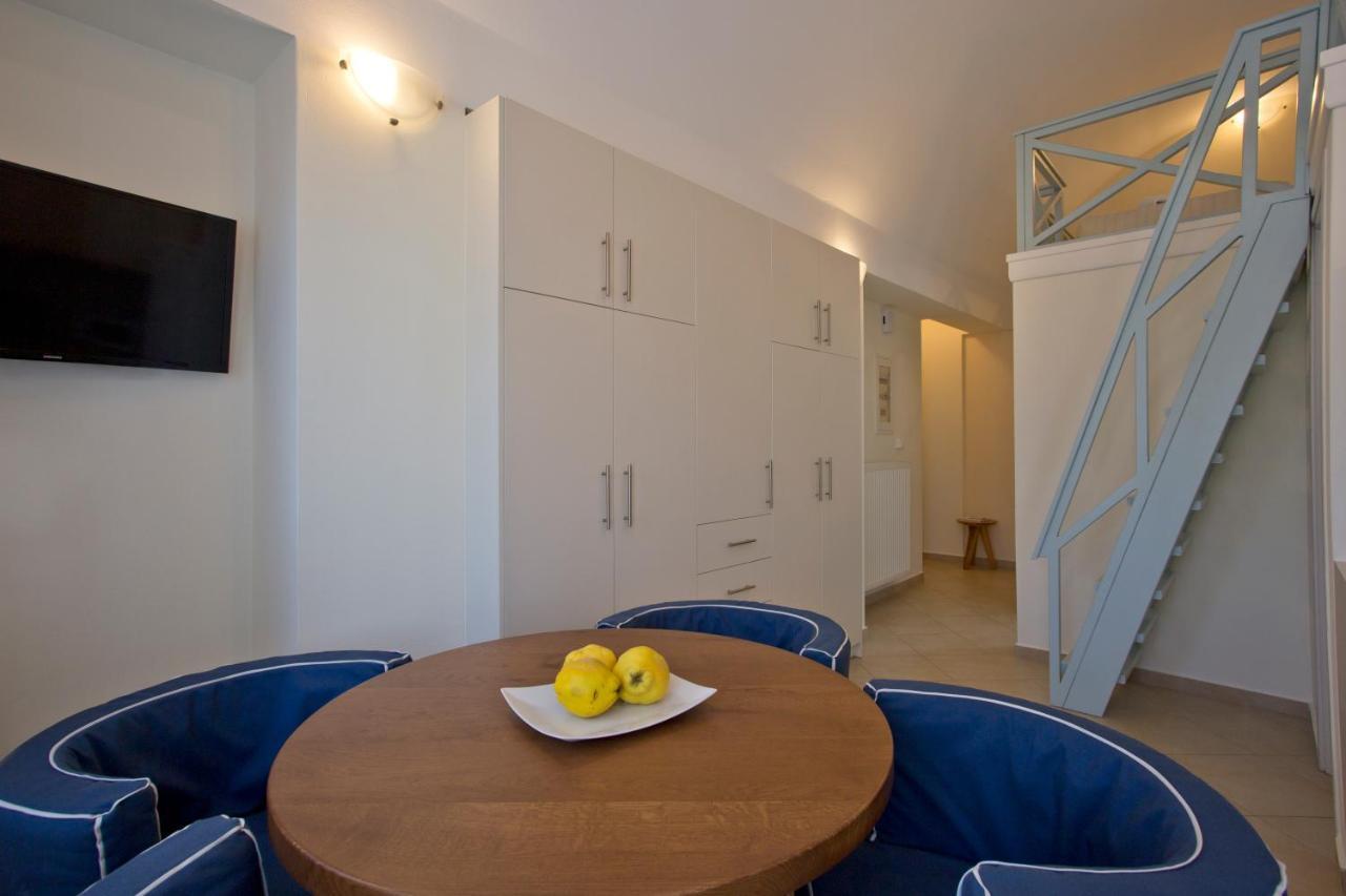 Santorini Med Homes - Sunday Apartment Mesaria Eksteriør billede