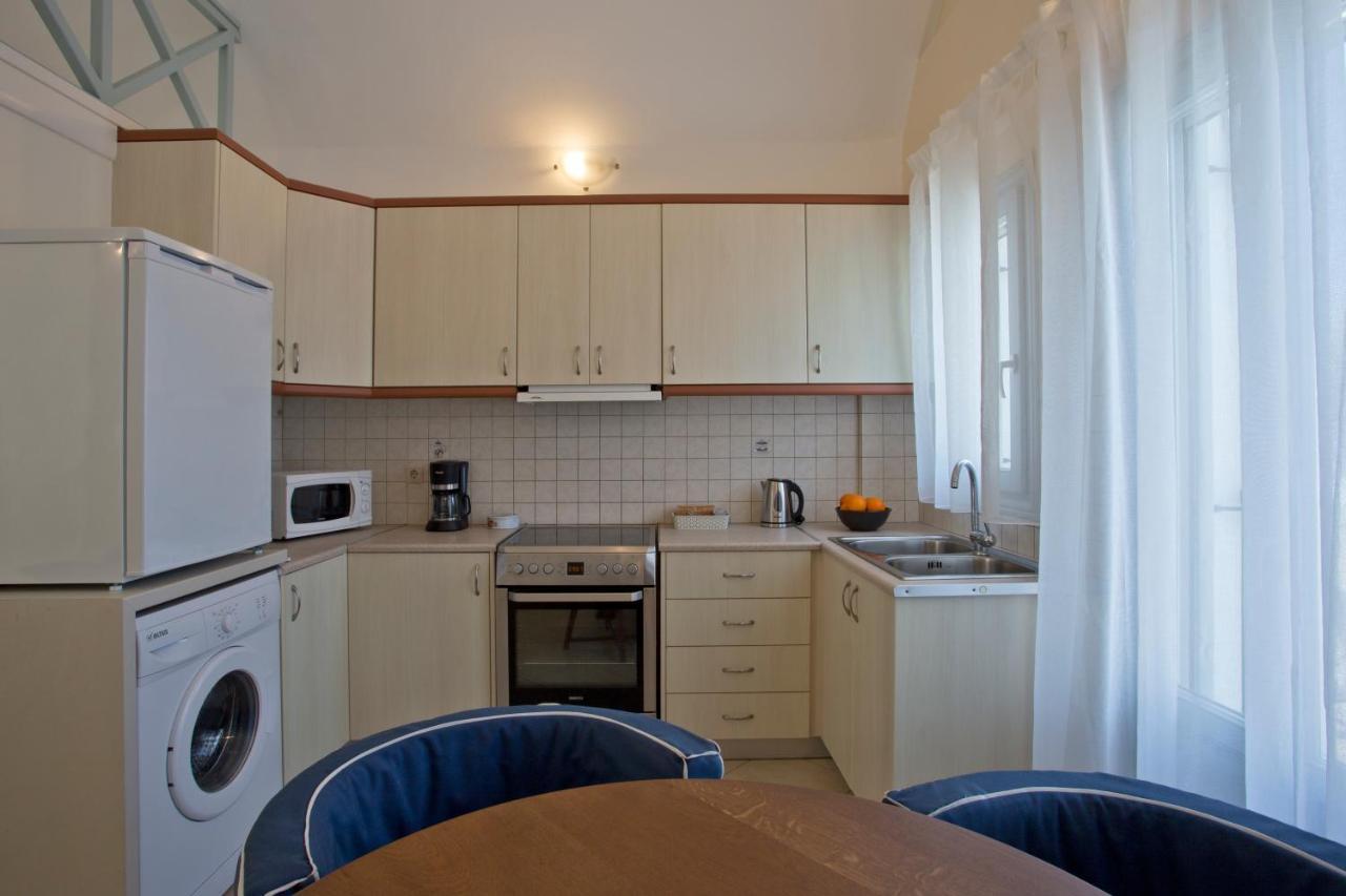 Santorini Med Homes - Sunday Apartment Mesaria Eksteriør billede