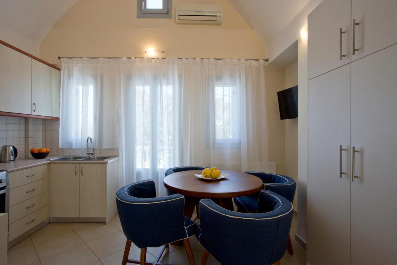 Santorini Med Homes - Sunday Apartment Mesaria Eksteriør billede
